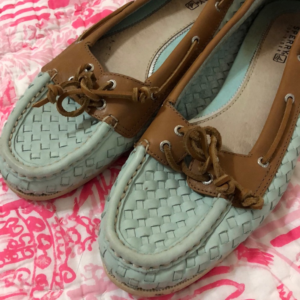 Mint leather woven Sperry Top Sider boat shoes 9.5